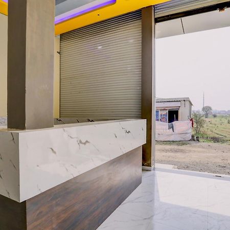 Spot On Hotel Ronak Place Индор Екстериор снимка